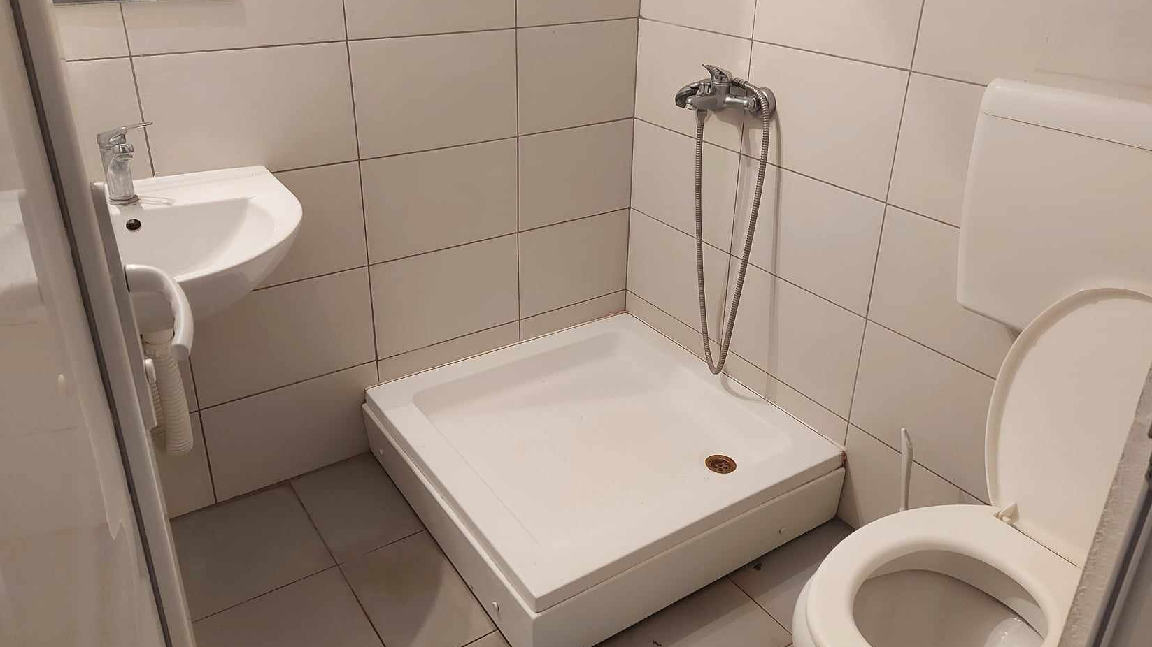 senik14 fotor 20250921195216